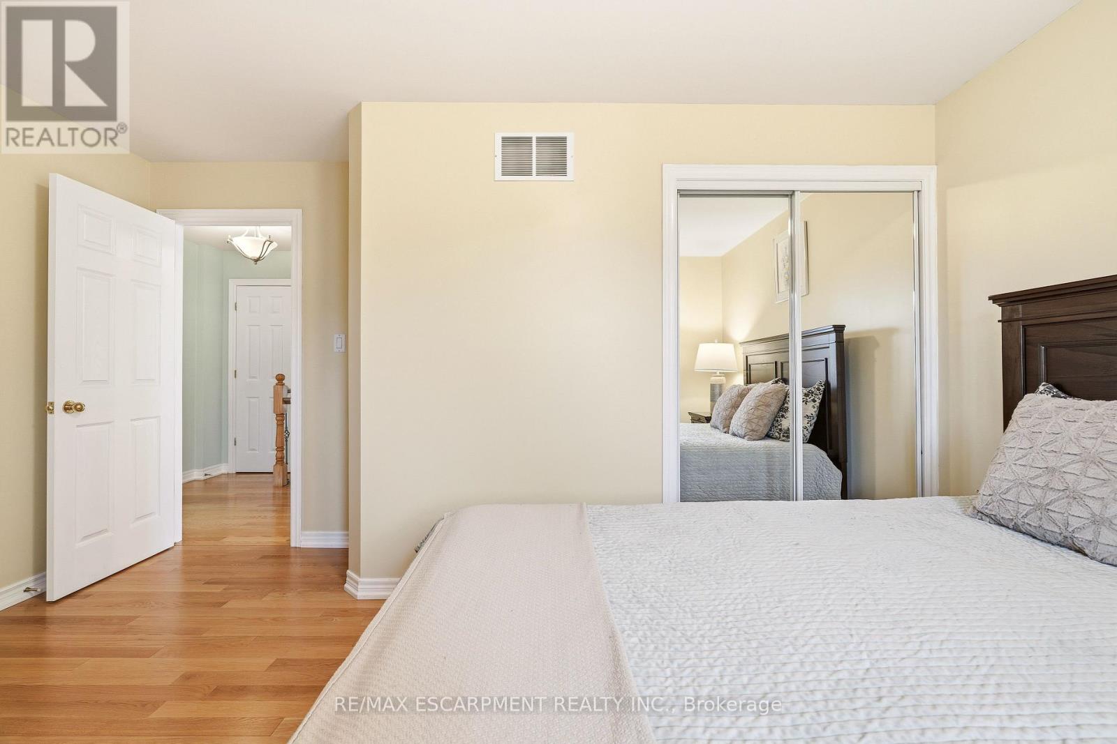 542 Jerseyville Road W, Hamilton, Ontario  L9G 3L5 - Photo 28 - X12951382