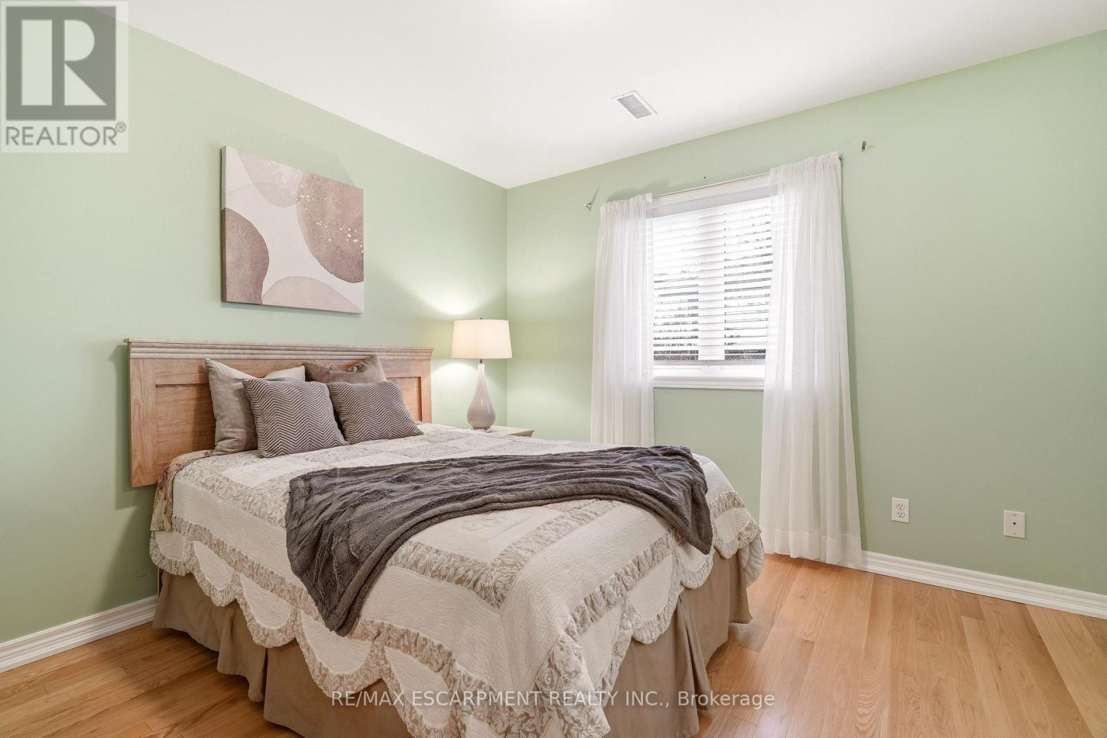 542 Jerseyville Road W, Hamilton, Ontario  L9G 3L5 - Photo 30 - X12951382