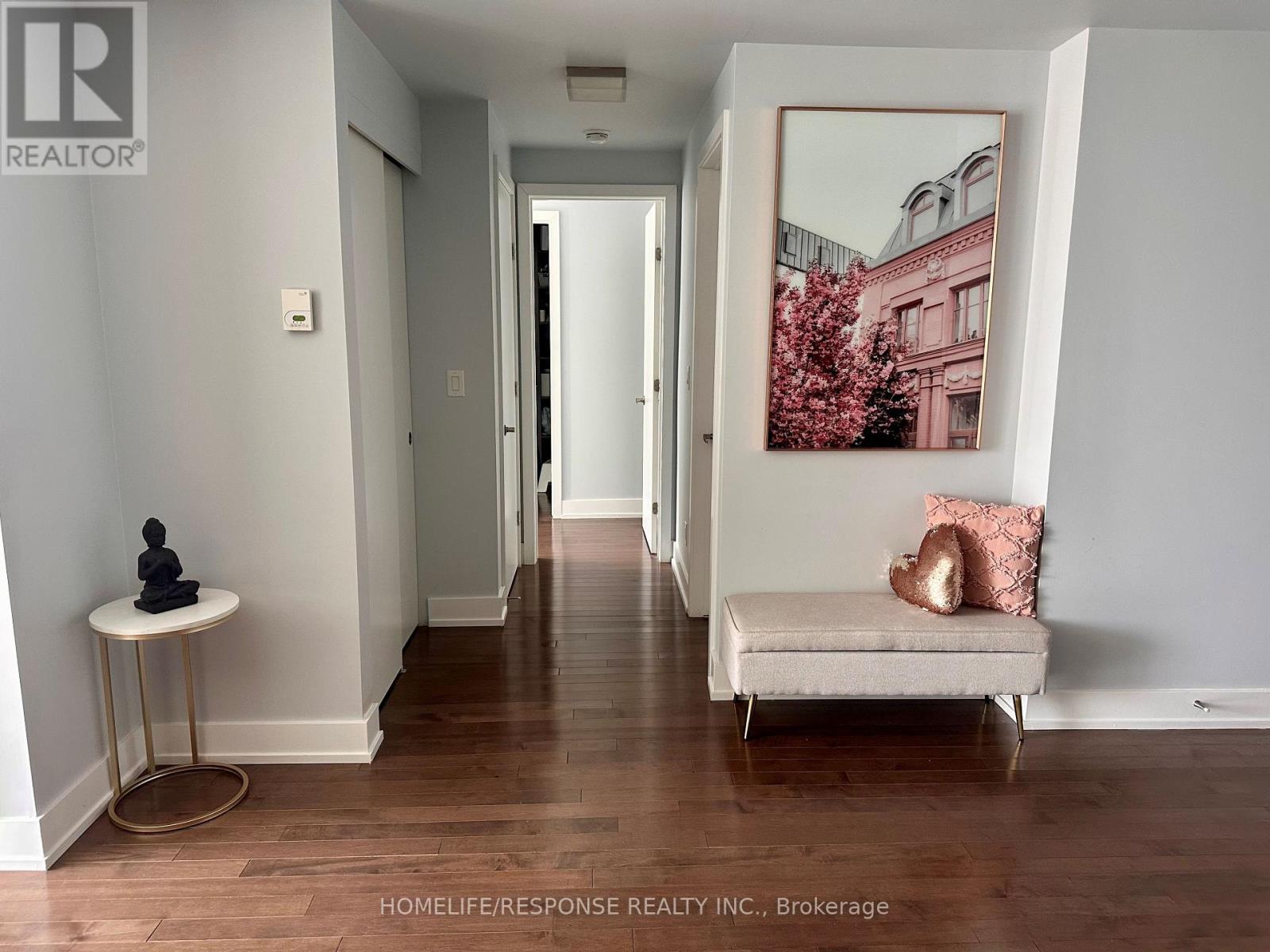 501 - 360 Patricia Avenue, Ottawa, Ontario  K1Z 0A8 - Photo 4 - X12951384