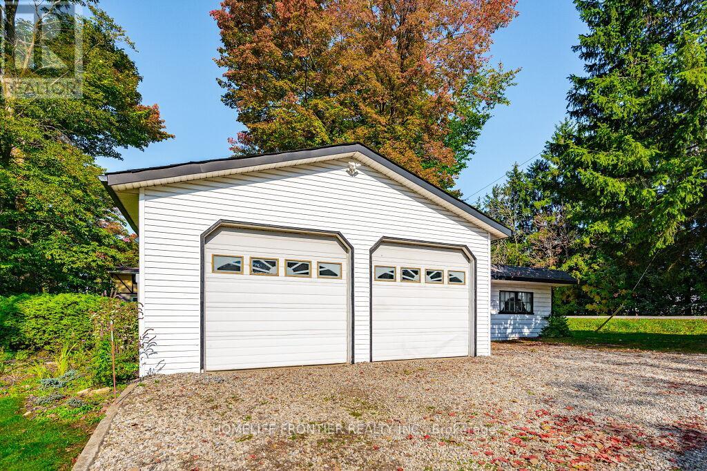 360 Colborne Street, Centre Wellington, Ontario  N0B 1S0 - Photo 31 - X12951418