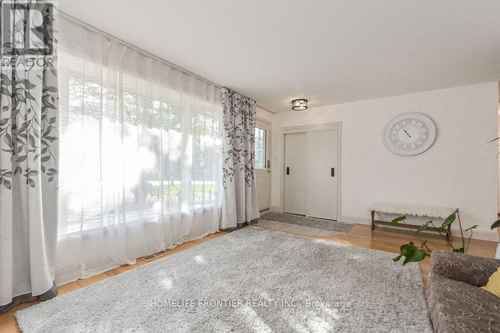 360 Colborne Street, Centre Wellington, Ontario  N0B 1S0 - Photo 4 - X12951418