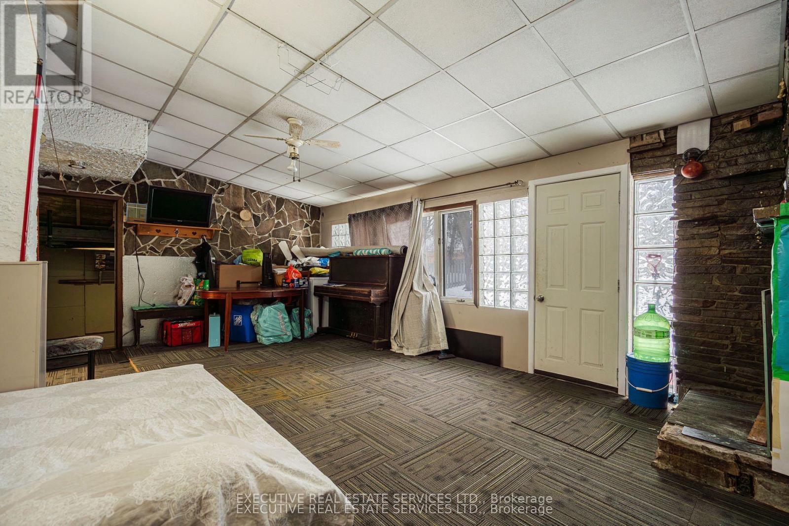 268 Ross Avenue, Kitchener, Ontario  N2A 1V6 - Photo 14 - X12951442