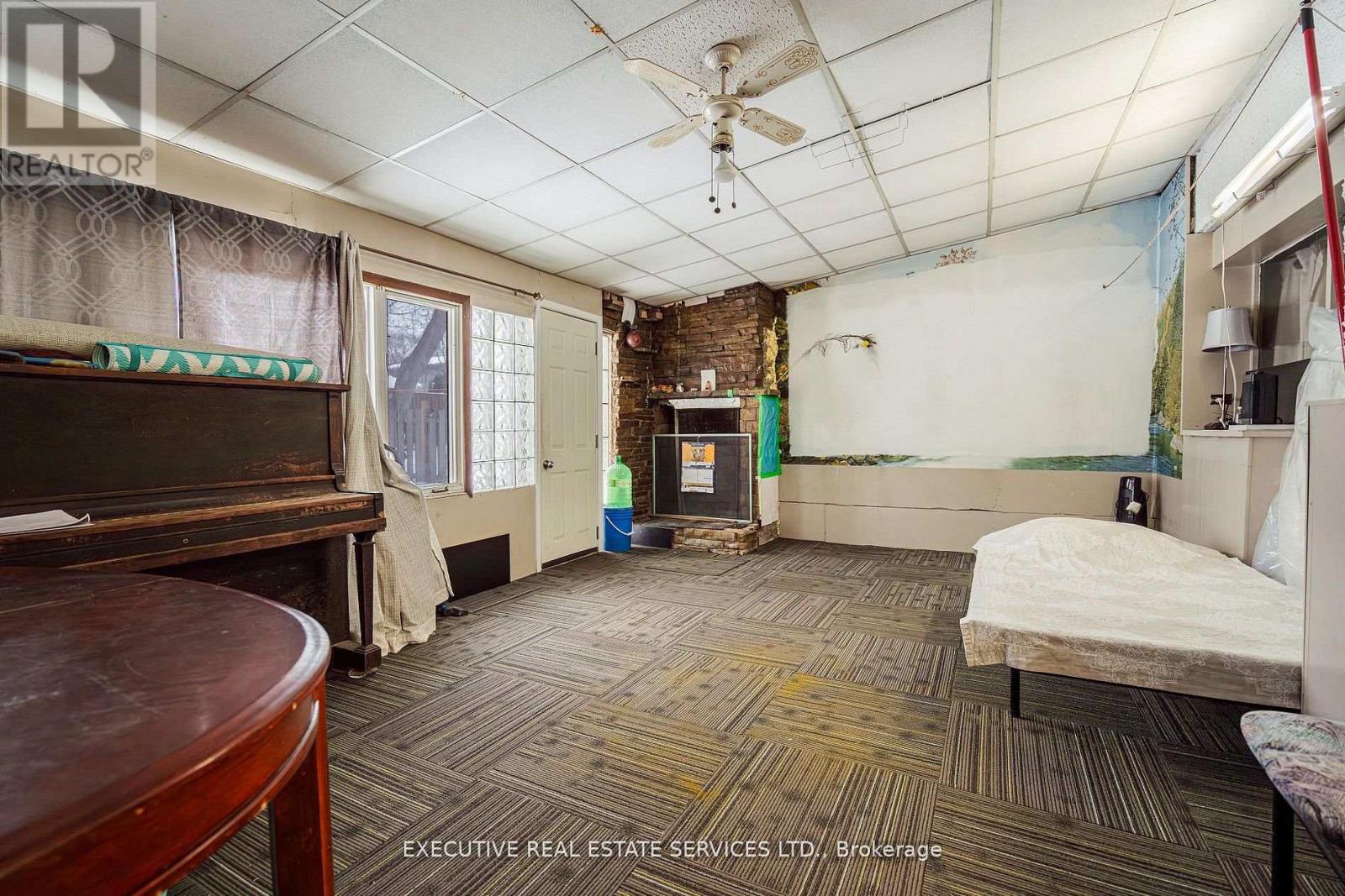 268 Ross Avenue, Kitchener, Ontario  N2A 1V6 - Photo 15 - X12951442