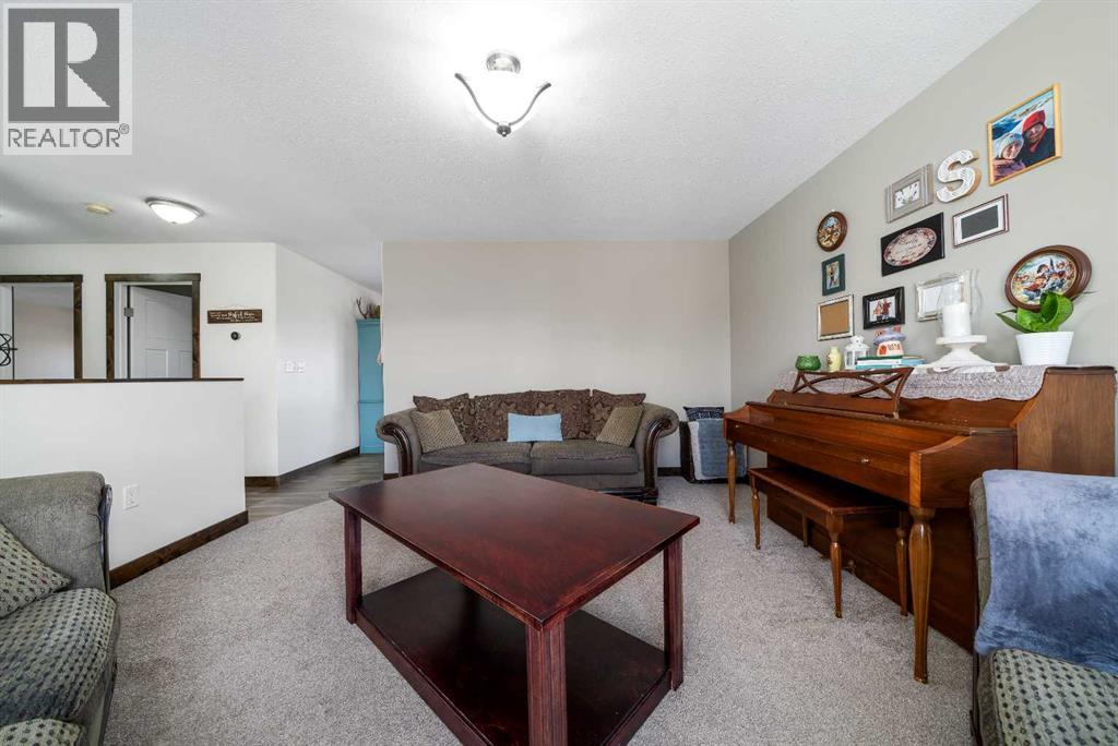 122 3 Avenue W, Bow Island, Alberta  T0K 0G0 - Photo 9 - A2297917