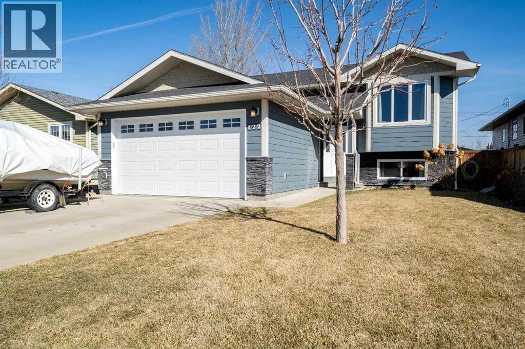 122 3 Avenue W, Bow Island, Alberta