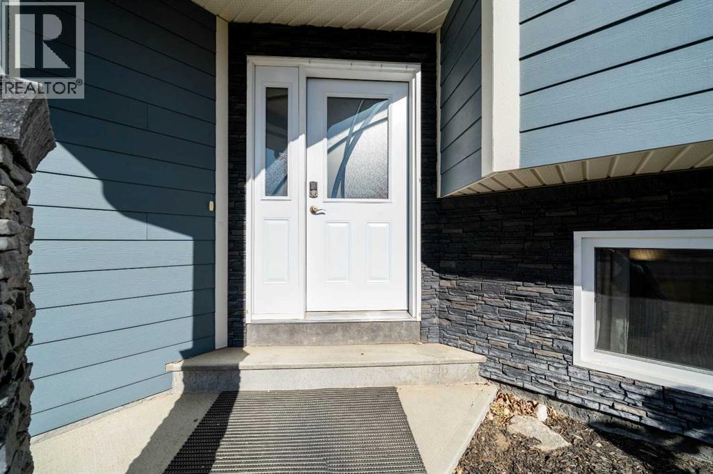 122 3 Avenue W, Bow Island, Alberta  T0K 0G0 - Photo 2 - A2297917