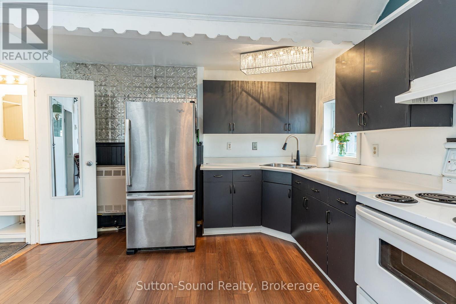 24 Islandview Drive, South Bruce Peninsula, Ontario  N0H 1A0 - Photo 13 - X12951720