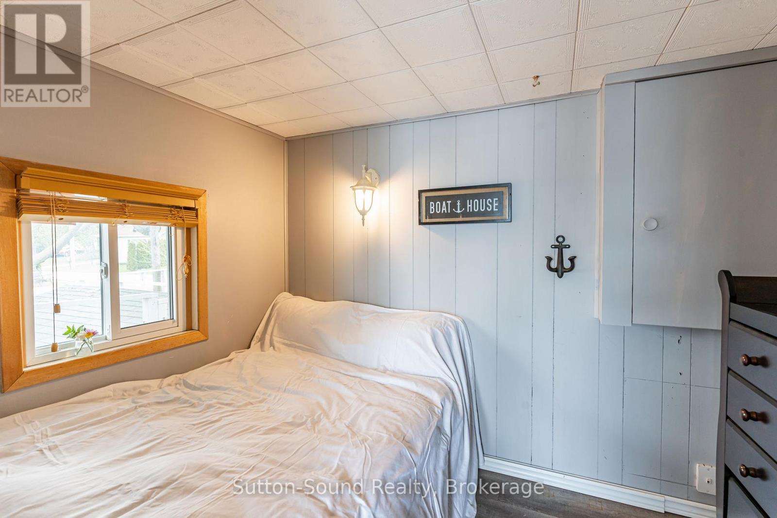 24 Islandview Drive, South Bruce Peninsula, Ontario  N0H 1A0 - Photo 14 - X12951720