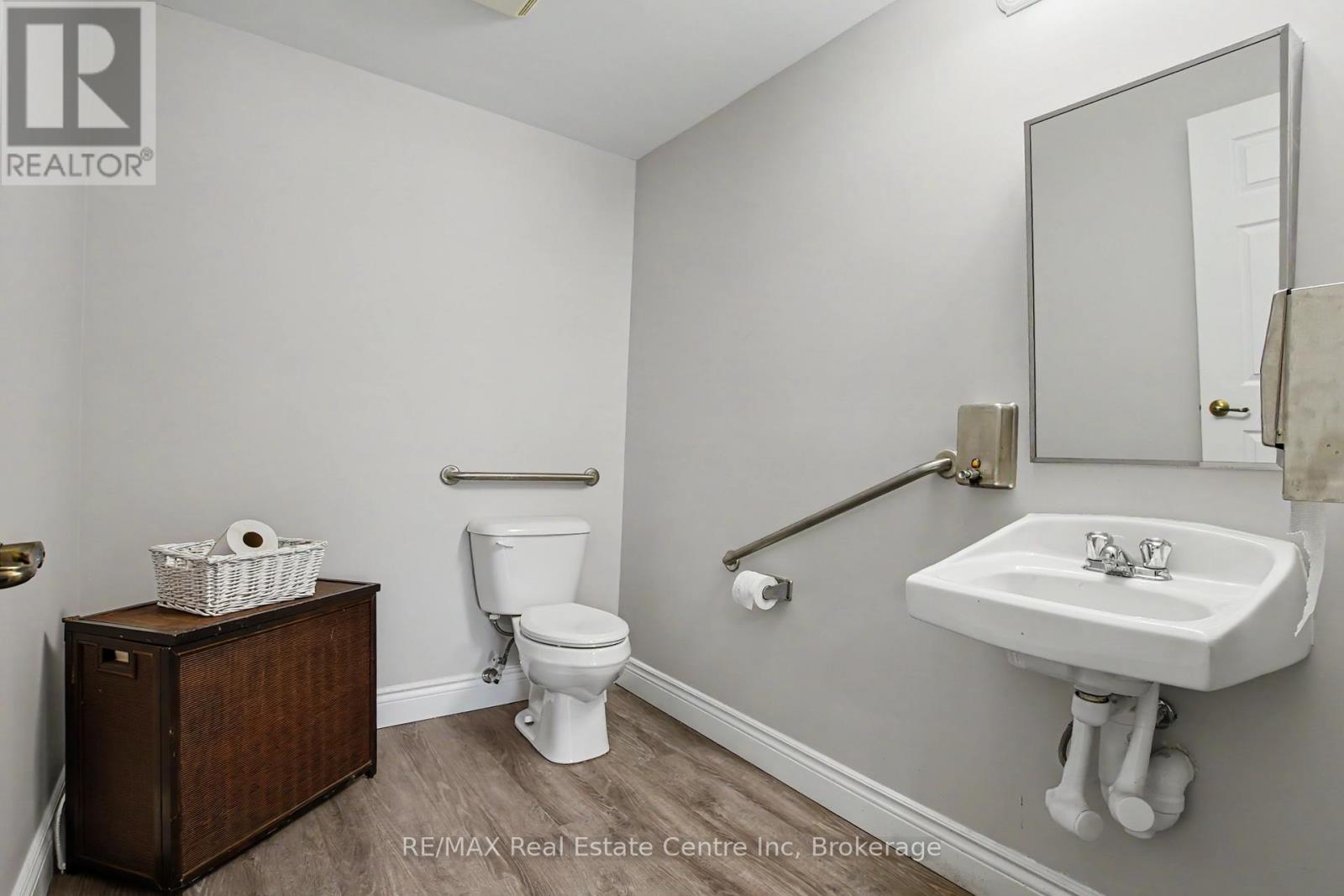 409 - 415 Grange Road, Guelph, Ontario N1E 0C4 - Photo 32 - X12951726