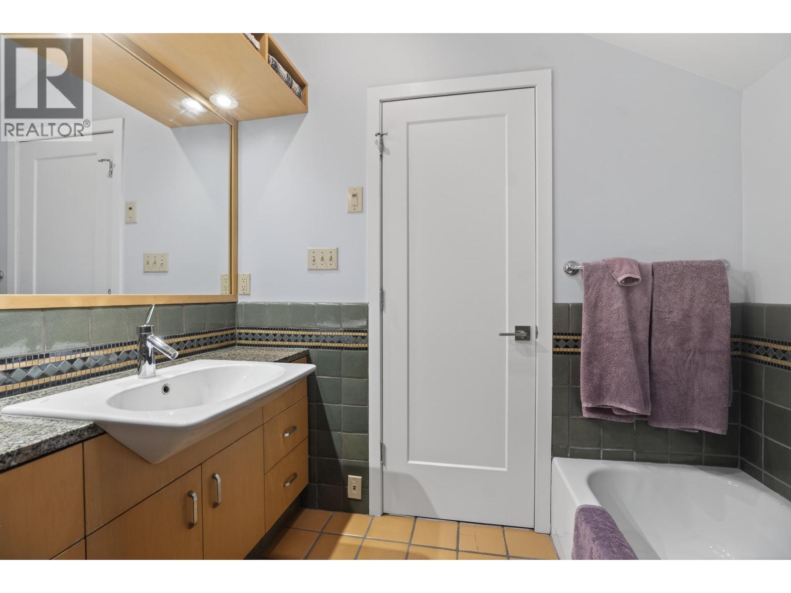 8489 Nanaimo Street, Vancouver, British Columbia  V5P 4V8 - Photo 23 - R3105728