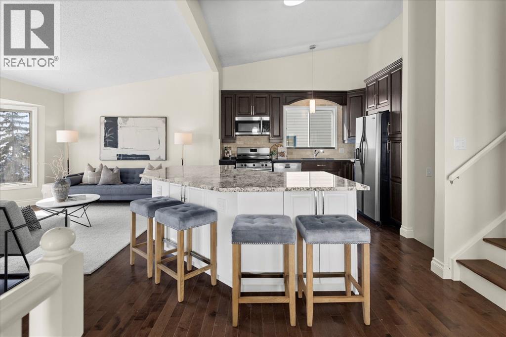 56 Hawkcliff Way Nw, Calgary, Alberta  T3G 2R7 - Photo 6 - A2290489