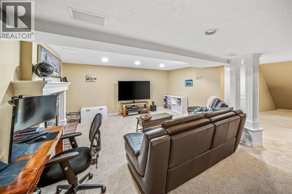 76 Stradbrooke Way SW, Calgary, Alberta  T3H 1S5 - Photo 40 - A2296622