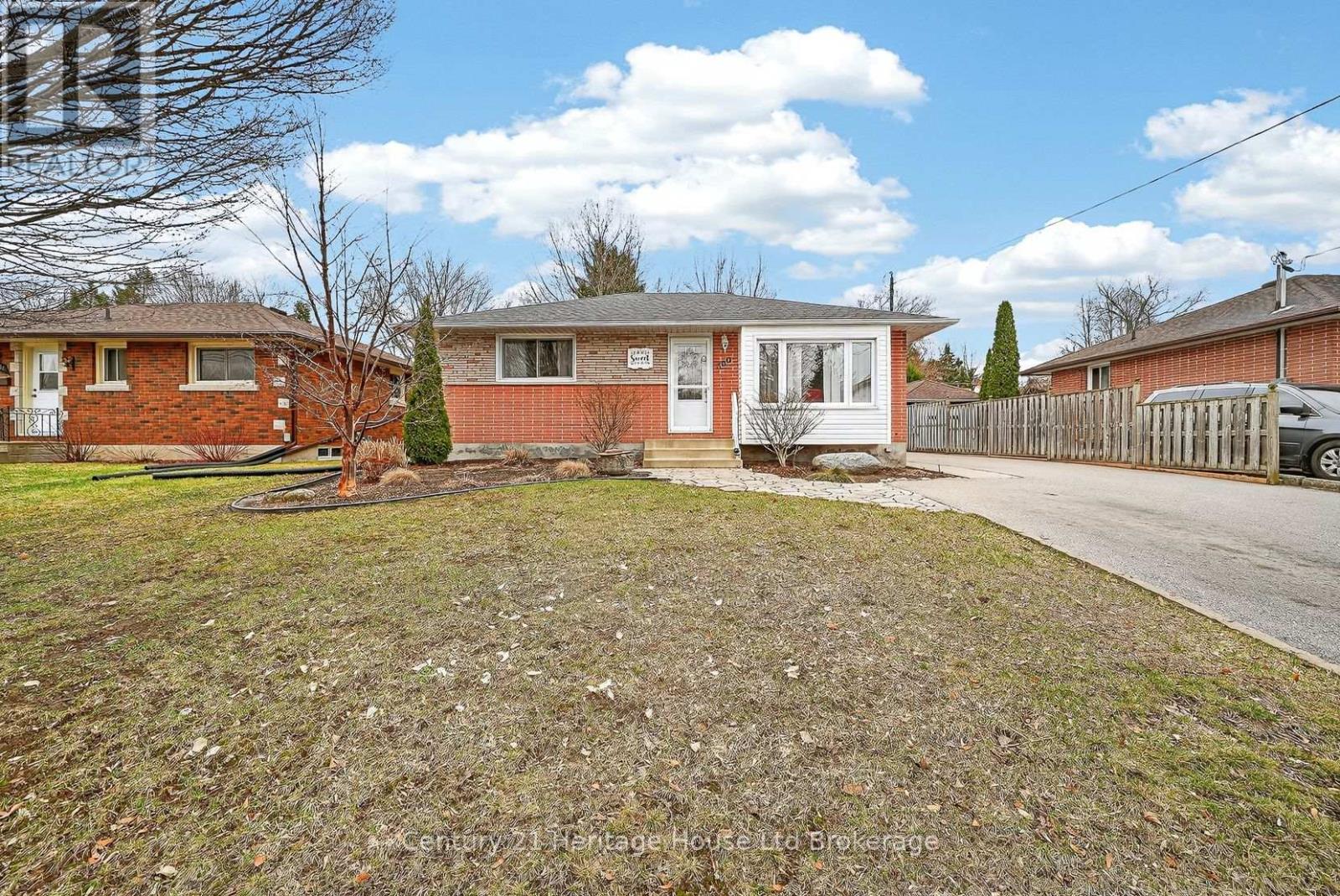 390 Argyle Street, Woodstock, Ontario  N4S 2G6 - Photo 2 - X12951684