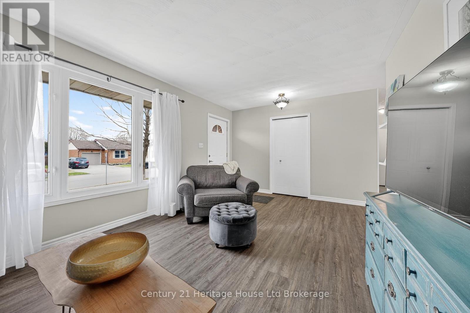 441 Ojibway Street, Woodstock, Ontario  N4T 1G7 - Photo 9 - X12951690