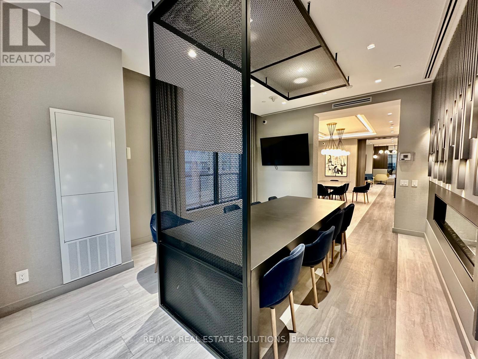 1611 - 30 Samuel Wood Way, Toronto, Ontario  M9B 0C9 - Photo 20 - W12949936