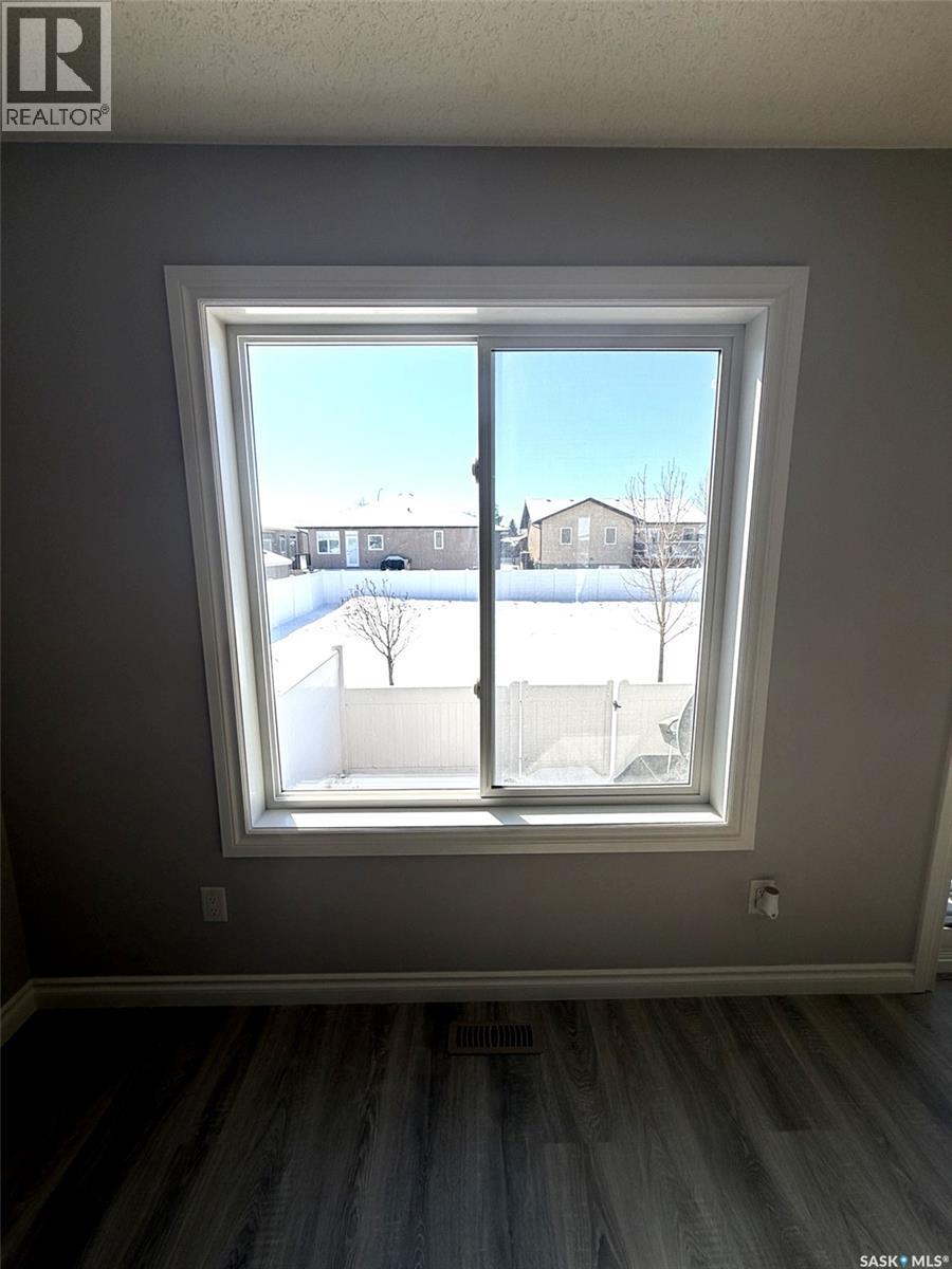 103 Plains Circle, Pilot Butte, Saskatchewan  S0G 3Z0 - Photo 10 - SK031908
