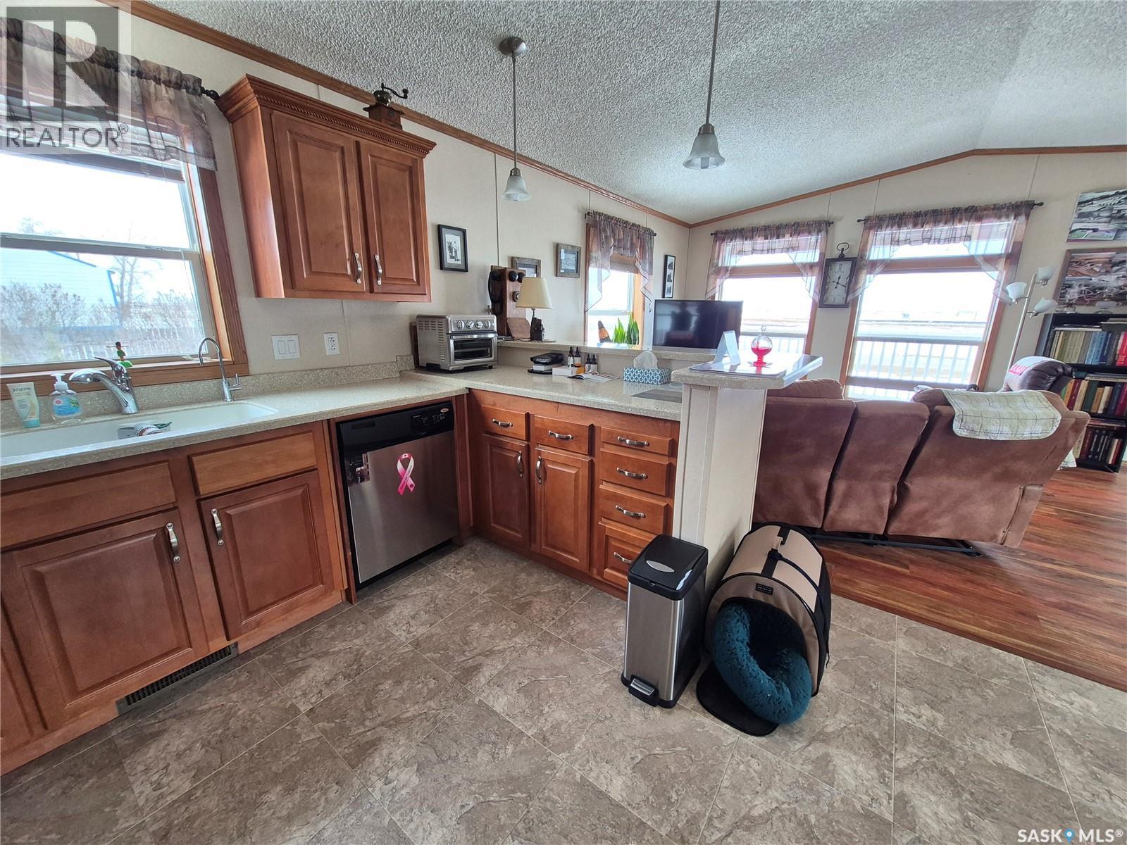 4425 Access Road, Halbrite, Saskatchewan  S0C 1H0 - Photo 17 - SK031857