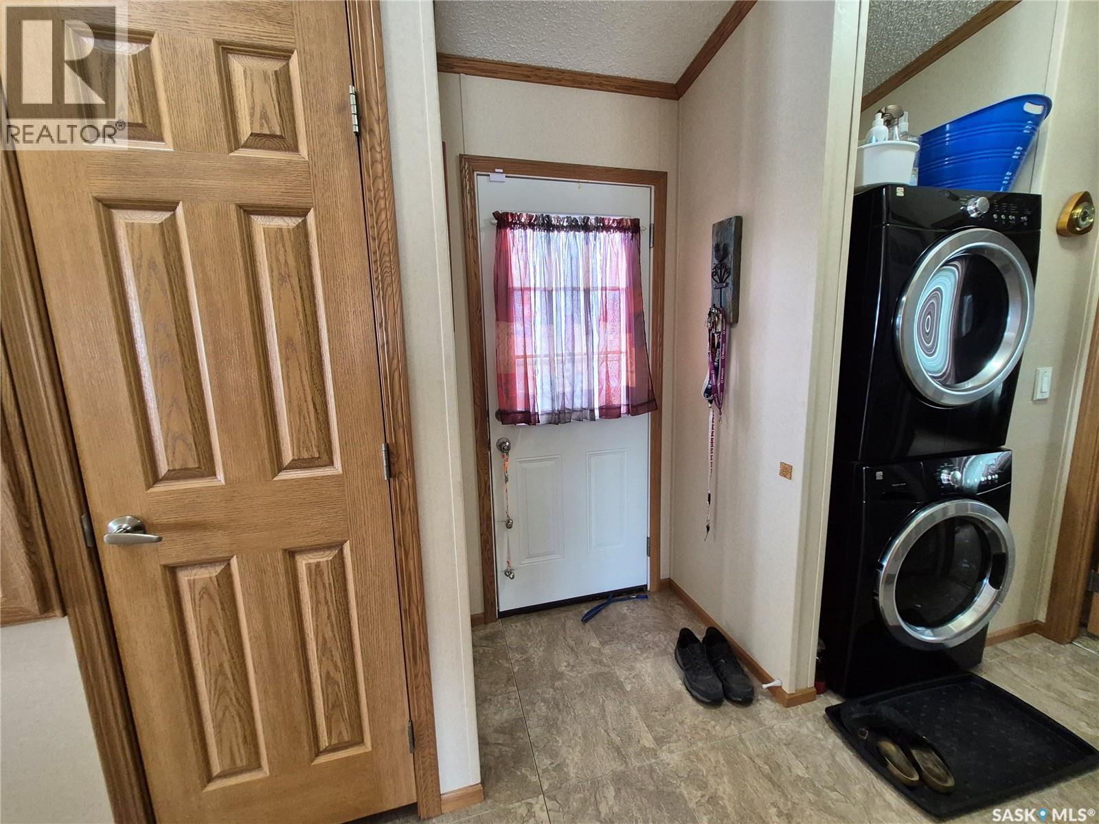 4425 Access Road, Halbrite, Saskatchewan  S0C 1H0 - Photo 21 - SK031857