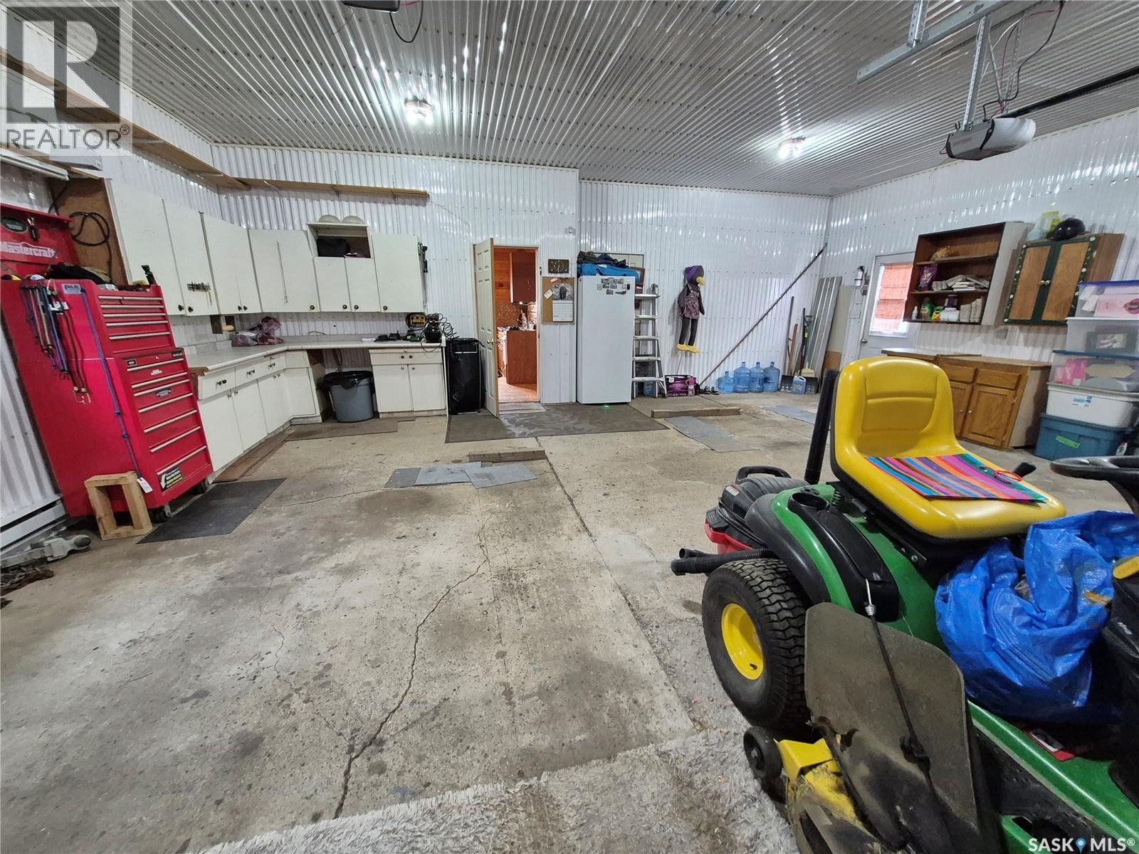 4425 Access Road, Halbrite, Saskatchewan  S0C 1H0 - Photo 41 - SK031857