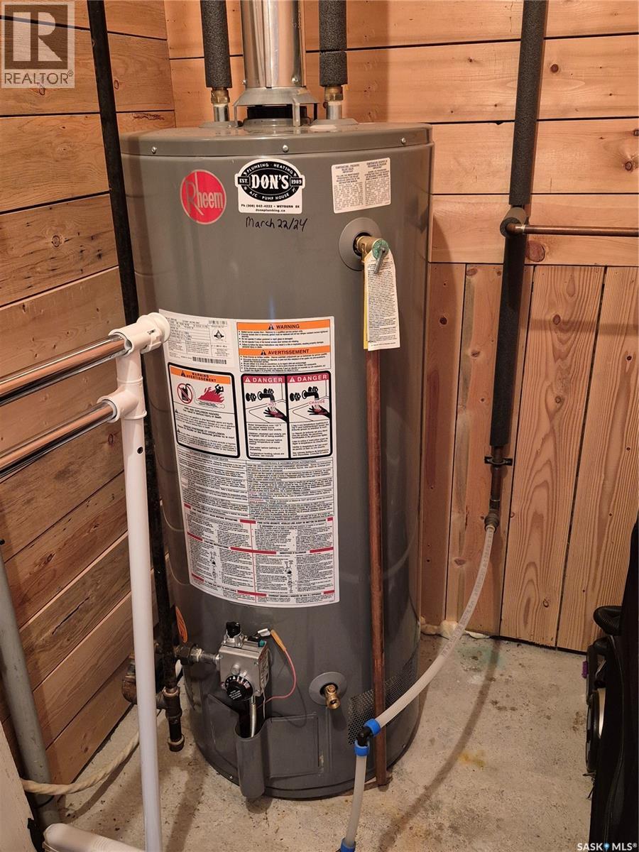 4425 Access Road, Halbrite, Saskatchewan  S0C 1H0 - Photo 47 - SK031857