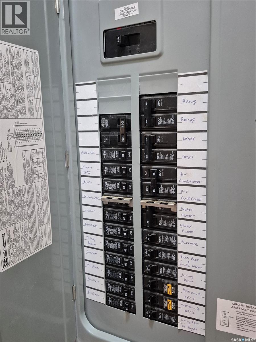 4425 Access Road, Halbrite, Saskatchewan  S0C 1H0 - Photo 48 - SK031857