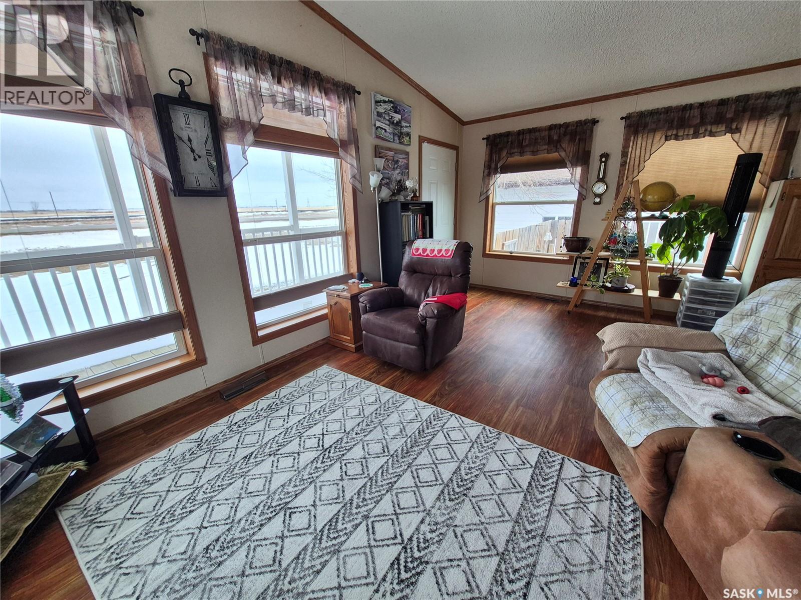 4425 Access Road, Halbrite, Saskatchewan  S0C 1H0 - Photo 6 - SK031857