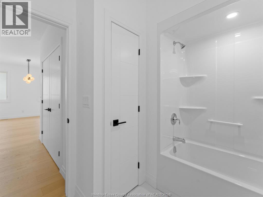 52 Destiny, Leamington, Ontario  N8H 0E1 - Photo 23 - 26006936