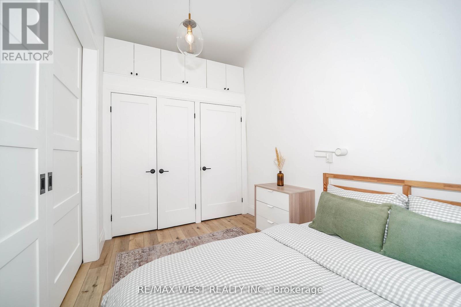 200 Euclid Avenue, Toronto, Ontario  M6J 2J9 - Photo 6 - C12951576