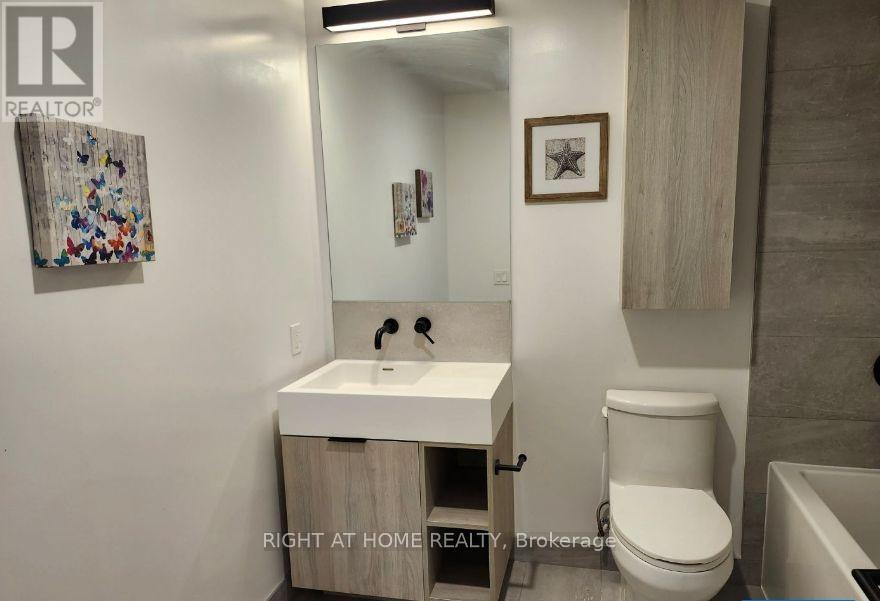 2605 - 108 Peter Street, Toronto, Ontario  M5V 0W2 - Photo 8 - C12951580