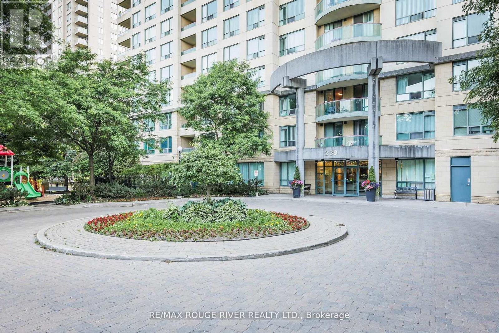 109 - 238 DORIS AVENUE, Toronto, Ontario