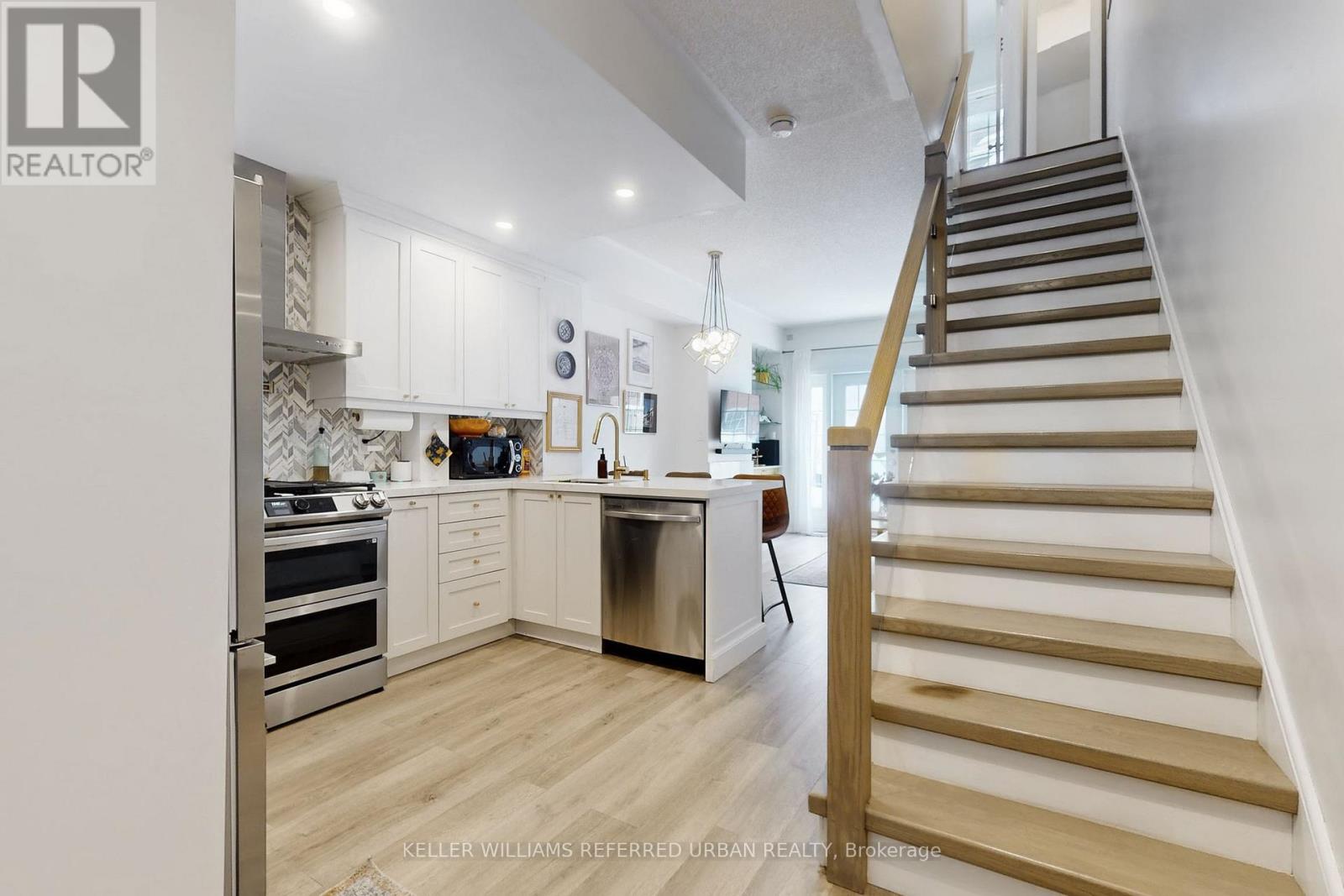 4a Portland Street, Toronto, Ontario  M5V 3N6 - Photo 20 - C12951638