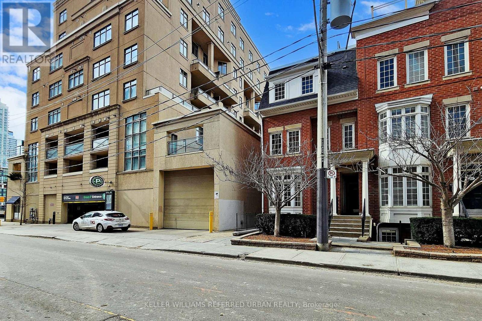 4a Portland Street, Toronto, Ontario  M5V 3N6 - Photo 3 - C12951638