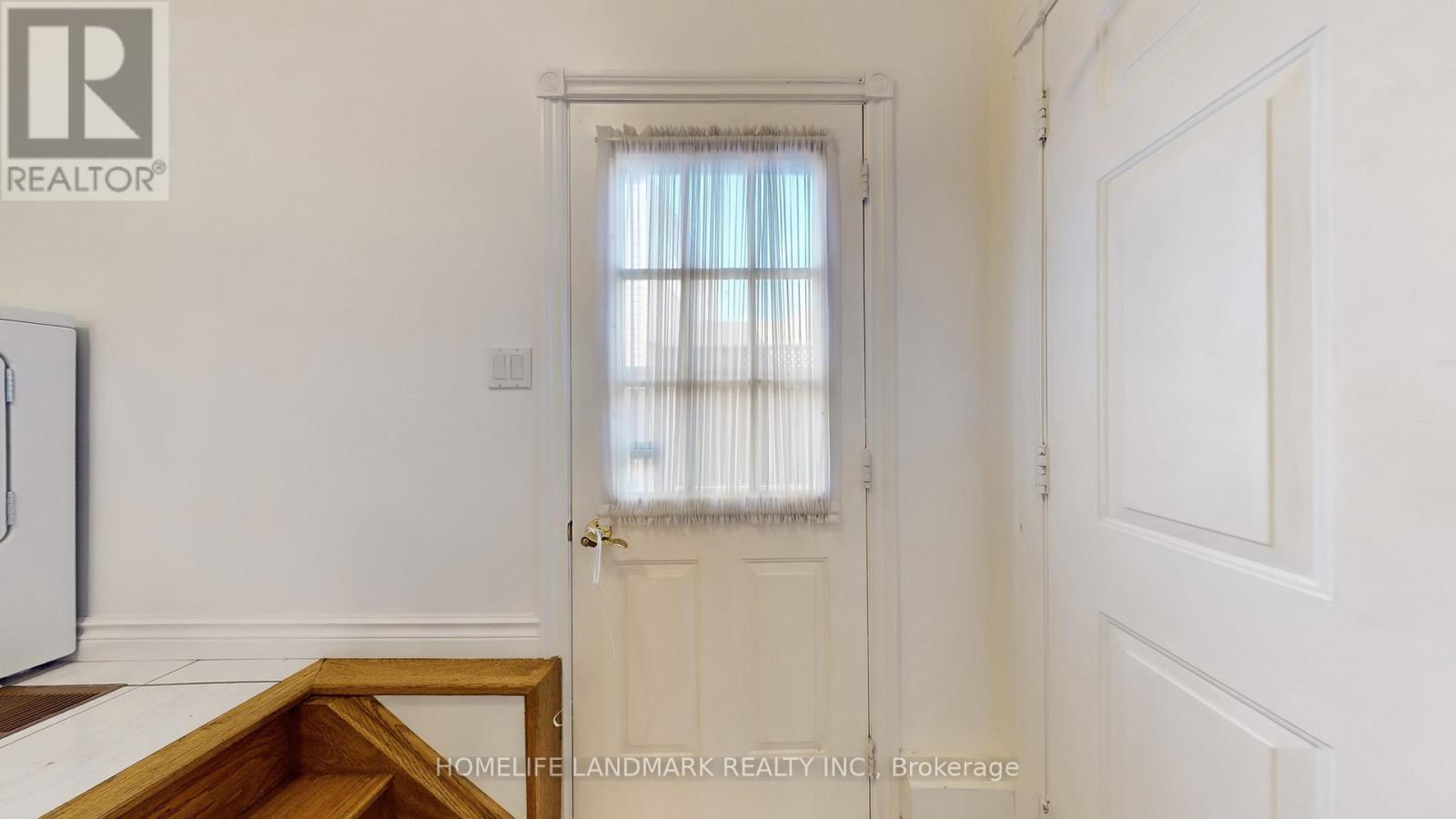 411 Cummer Avenue, Toronto, Ontario  M2M 2G3 - Photo 33 - C12951652