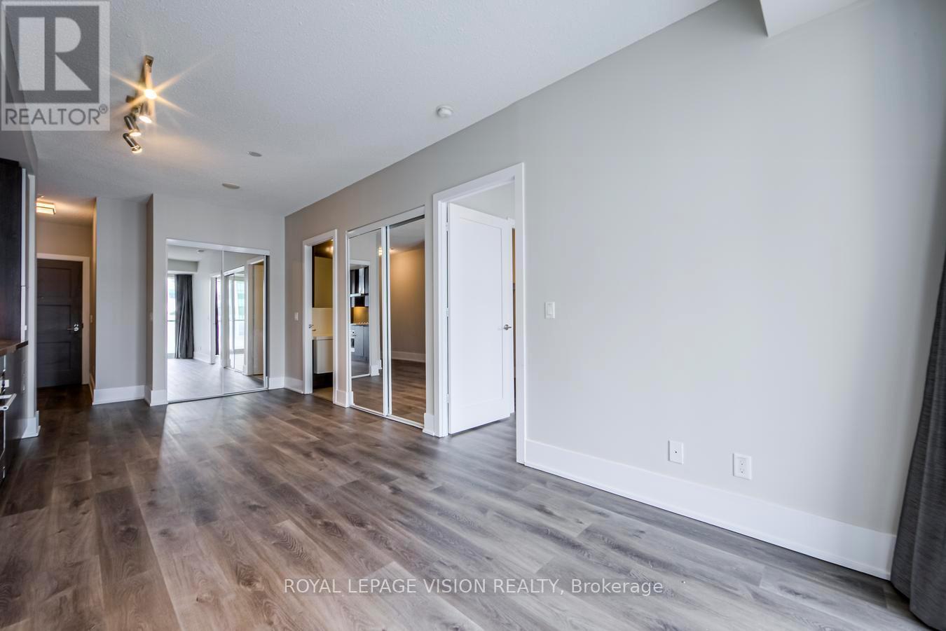 1301 - 300 Front Street, Toronto, Ontario  M5V 0E9 - Photo 14 - C12951702