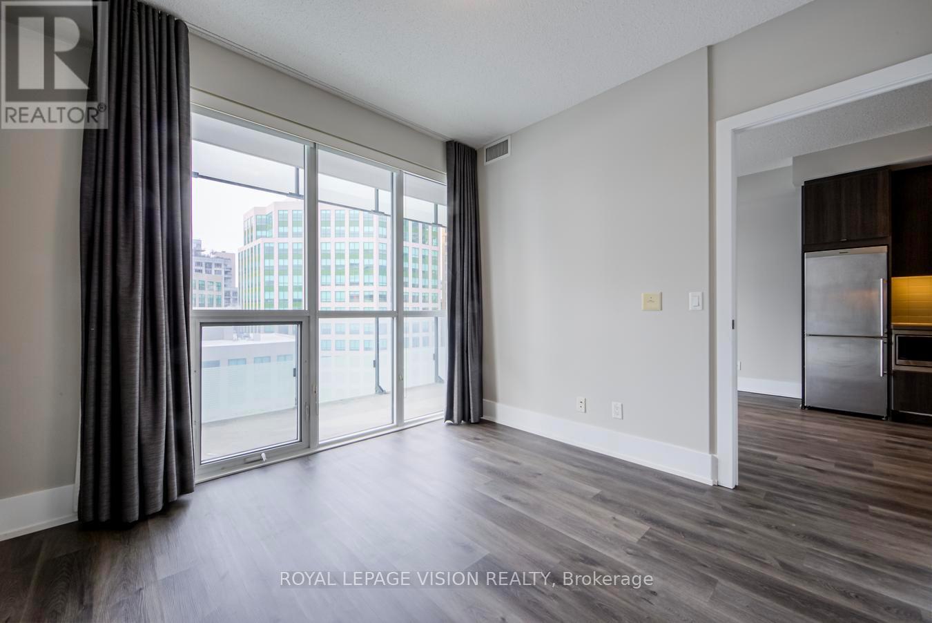 1301 - 300 Front Street, Toronto, Ontario  M5V 0E9 - Photo 16 - C12951702