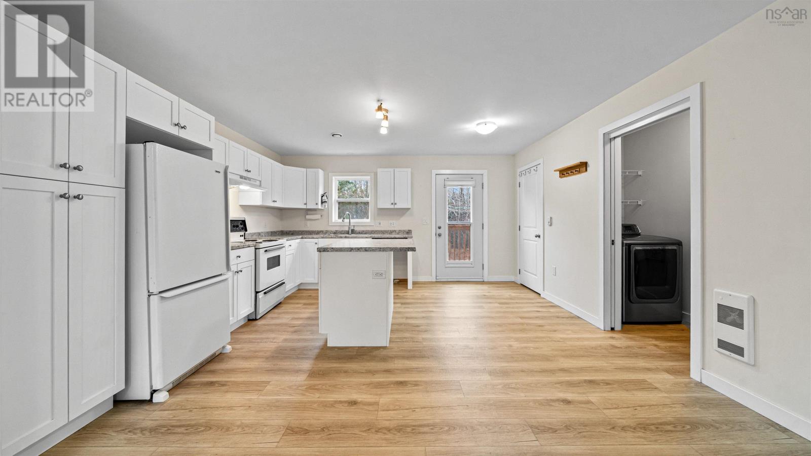 66 Mckay Lane, Eastern Passage, Nova Scotia  B3G 1M9 - Photo 7 - 202606200