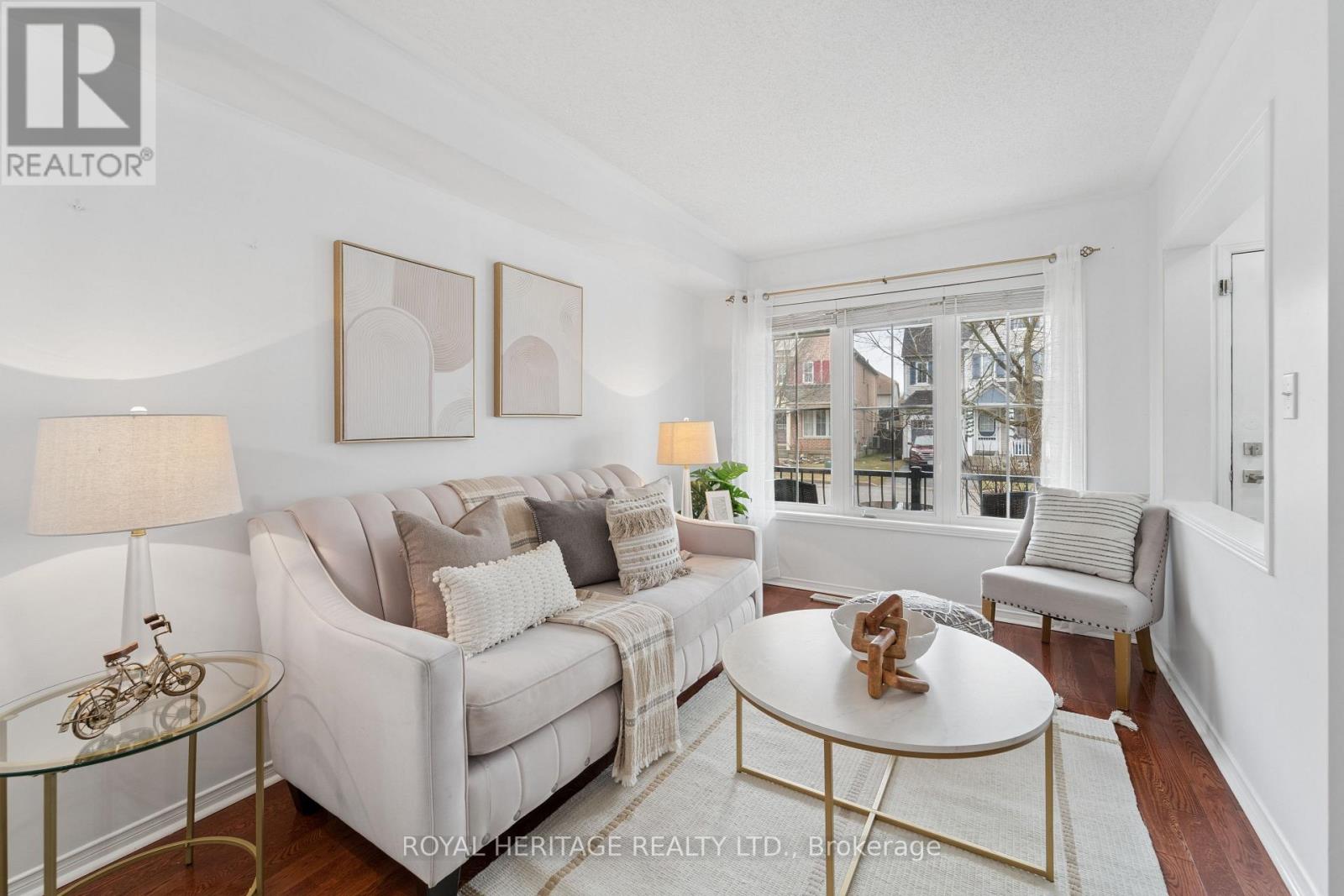 40 Mcnicol Crescent, Ajax, Ontario  L1Z 1Y8 - Photo 3 - E12951494