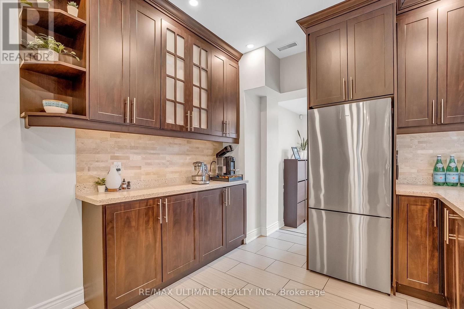 429 Jones Avenue, Toronto, Ontario  M4J 3G6 - Photo 14 - E12951696