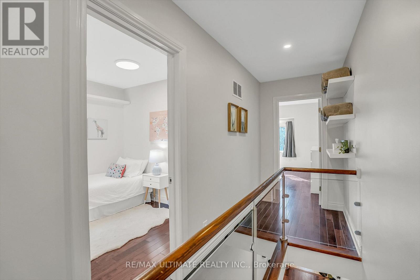 429 Jones Avenue, Toronto, Ontario  M4J 3G6 - Photo 19 - E12951696