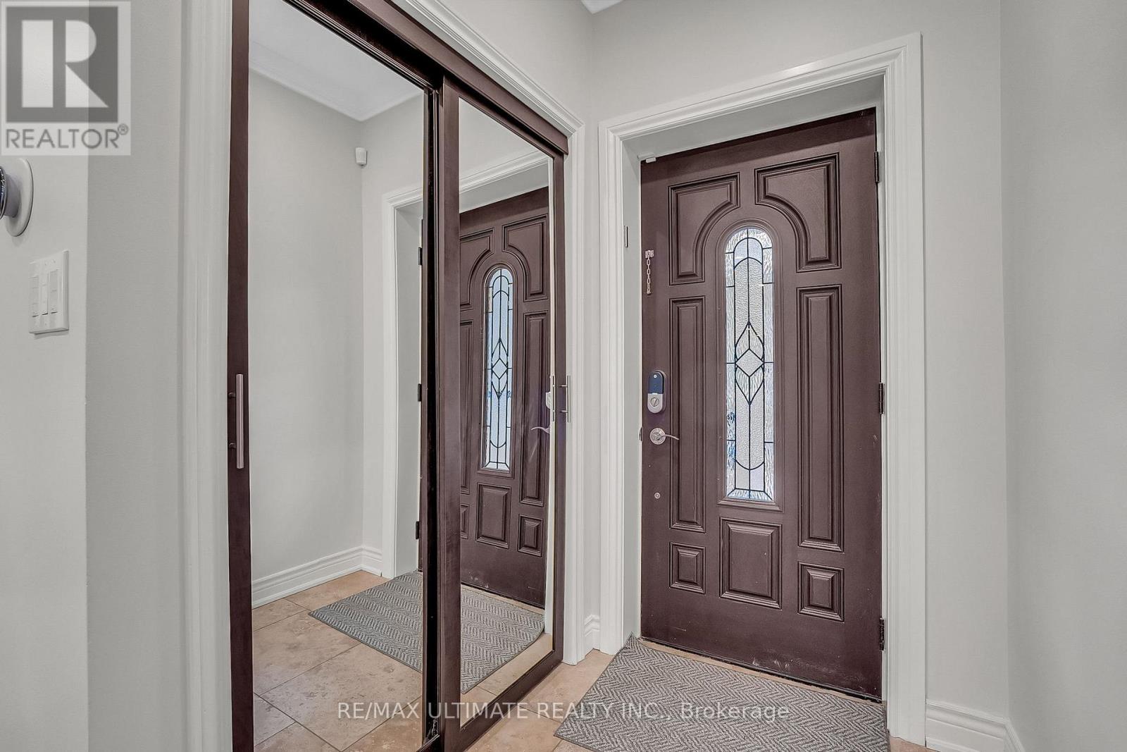 429 Jones Avenue, Toronto, Ontario  M4J 3G6 - Photo 3 - E12951696