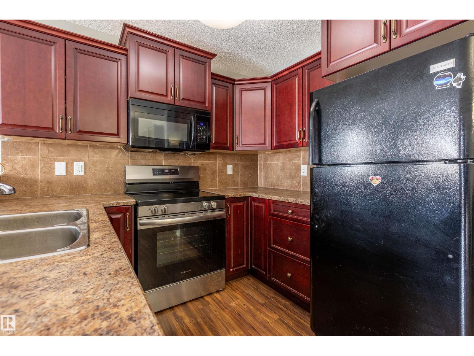 #12 9511 102, Morinville, Alberta  T8R 0C6 - Photo 6 - E4480309