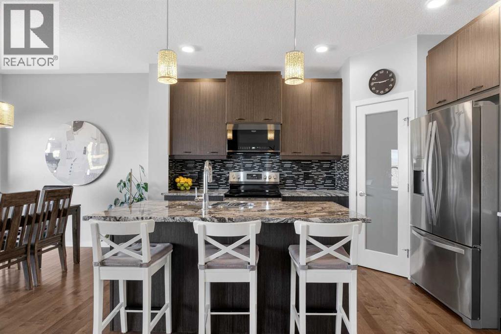 220 Evansborough Way Nw, Calgary, Alberta  T3P 0N9 - Photo 4 - A2295558