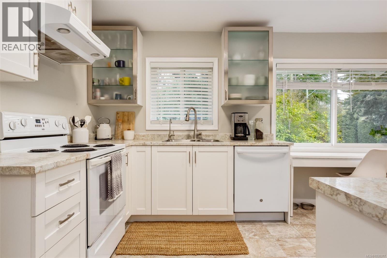 2445 Holyrood Dr, Nanaimo, British Columbia  V9S 4K7 - Photo 15 - 1030377