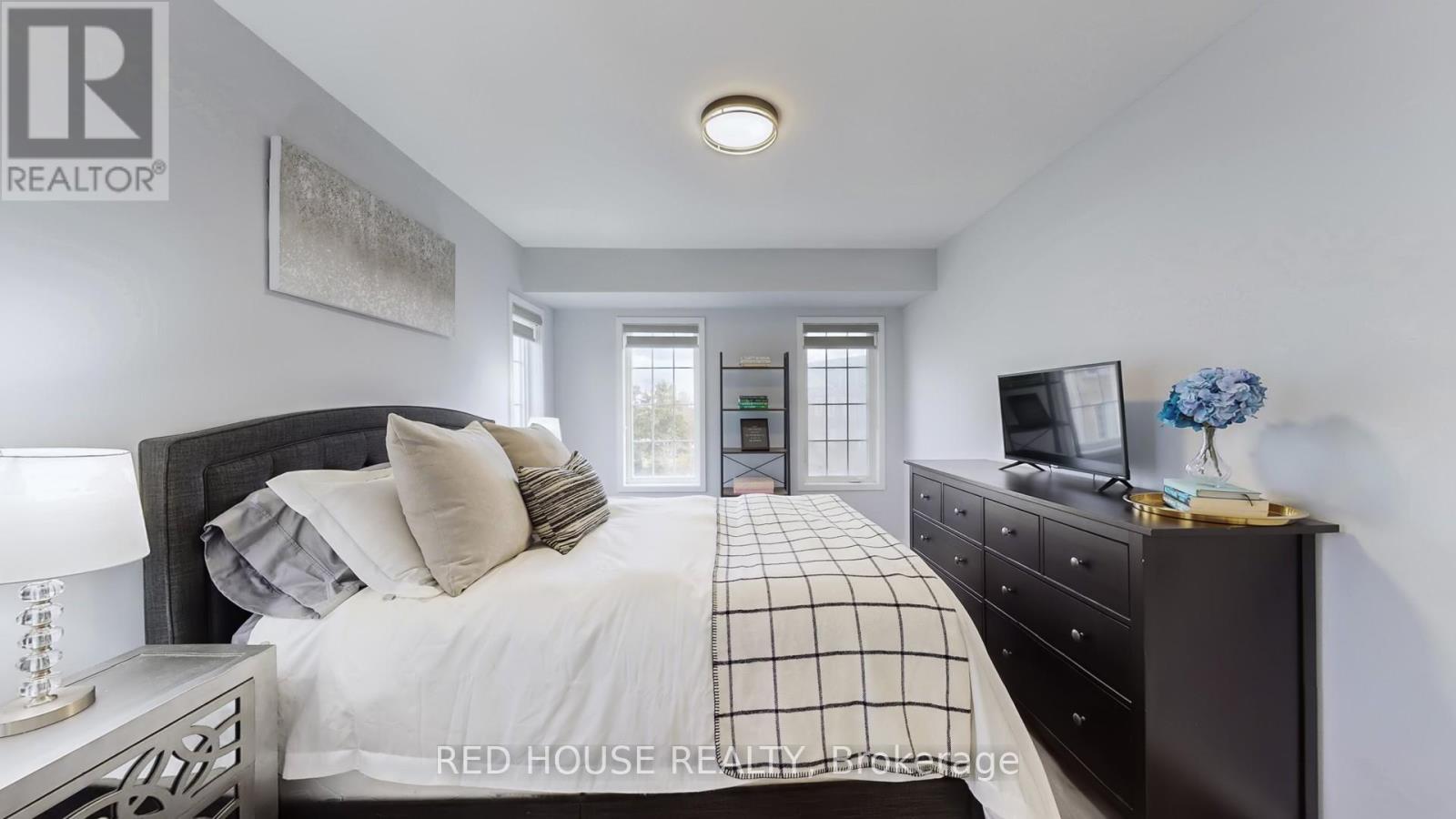 E08 - 26 Bruce Street, Vaughan, Ontario  L4L 1J4 - Photo 17 - N12951606