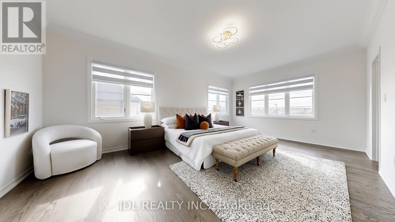 56 Connell Drive, Georgina, Ontario  L4P 0J5 - Photo 11 - N12951682