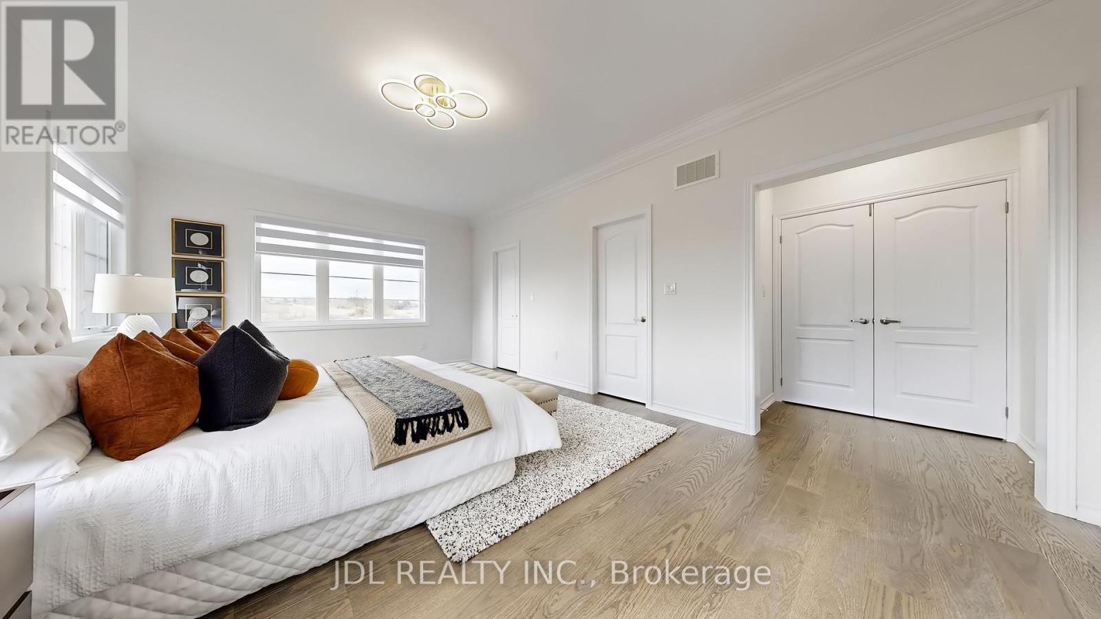 56 Connell Drive, Georgina, Ontario  L4P 0J5 - Photo 12 - N12951682