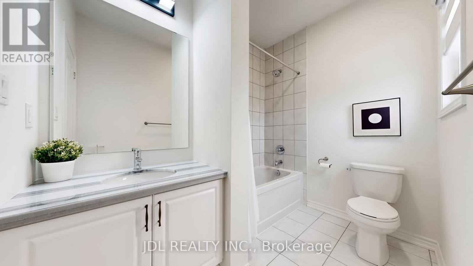 56 Connell Drive, Georgina, Ontario  L4P 0J5 - Photo 19 - N12951682