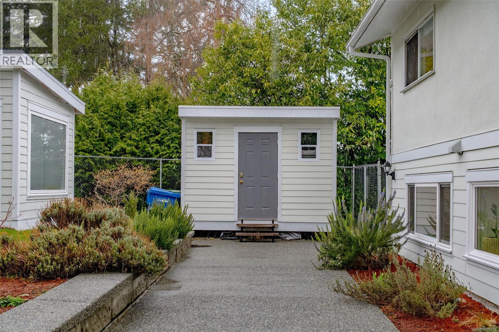 2445 Holyrood Dr, Nanaimo, British Columbia  V9S 4K7 - Photo 83 - 1030377