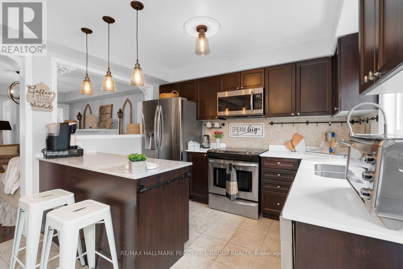 96 Majesty Boulevard, Barrie, Ontario  L4M 0E5 - Photo 5 - S12951508