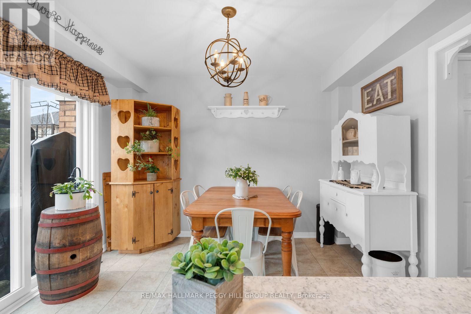 96 Majesty Boulevard, Barrie, Ontario  L4M 0E5 - Photo 6 - S12951508